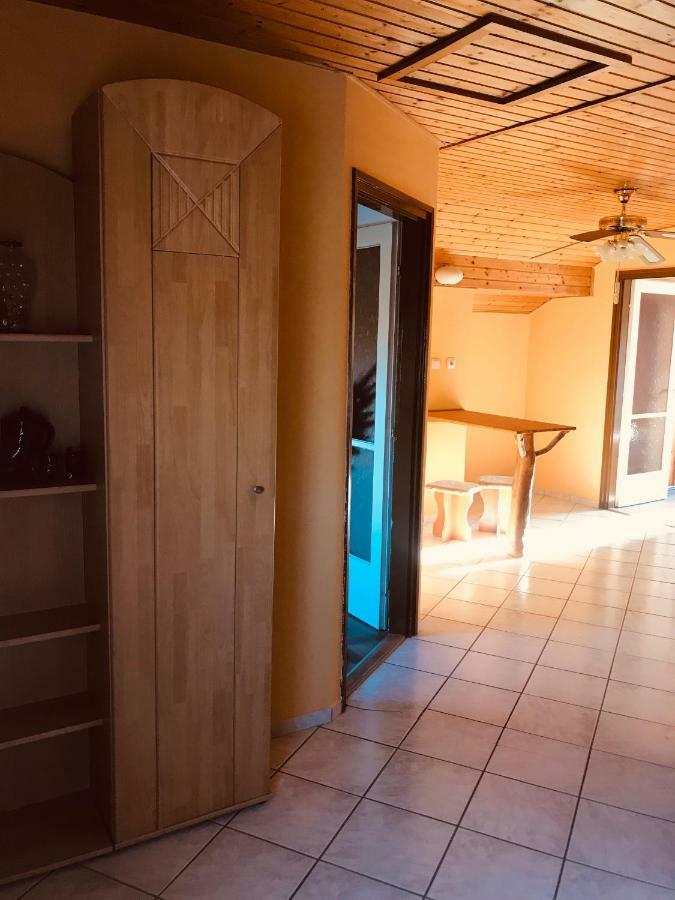 Jesolo Apartmanhaz Balatonkeresztúr المظهر الخارجي الصورة